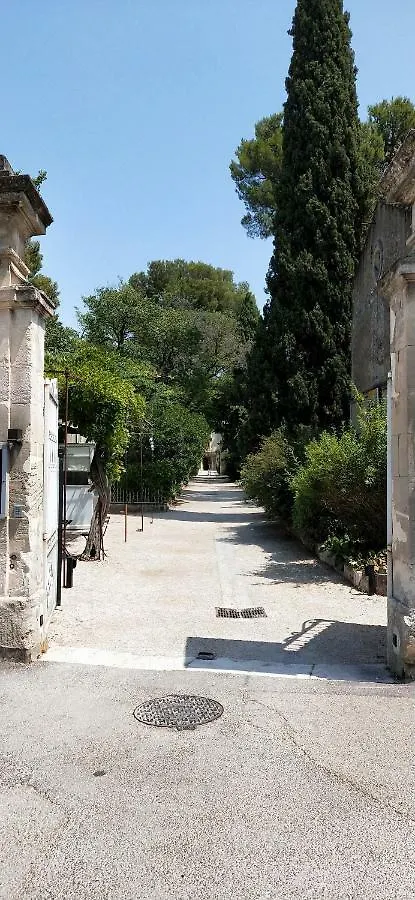 Apartment St Remy De Provence Proche Centre Ville - Parking Prive Saint-Remy-de-Provence